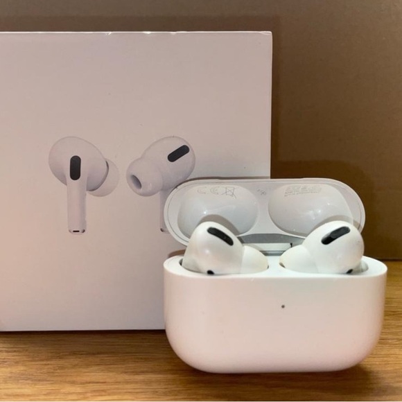 AirPod Pro 2 USB-C charging